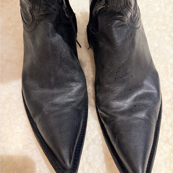 Old Gringo Black with Silver Stitching Cowboy Boots - Picture 7 of 8